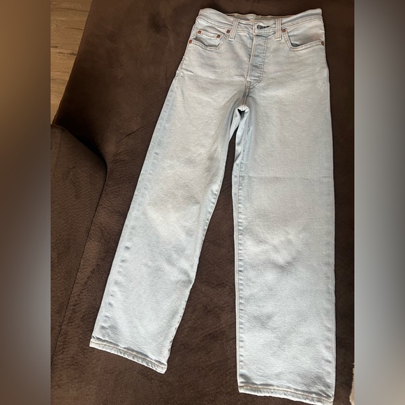 Levi's Denim - Levi’s Ribcage straight ankle Light Blue Women's Jeans waist 25 length 27